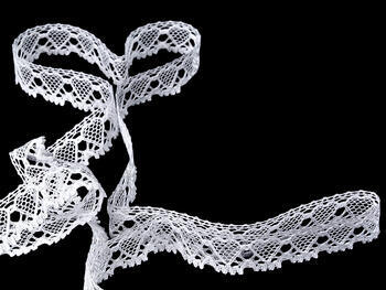 Bobbin lace No. 75133 white | 30 m - 1