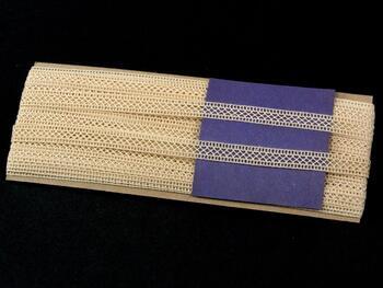 Cotton bobbin lace insert 75454, width 10 mm, ecru - 2