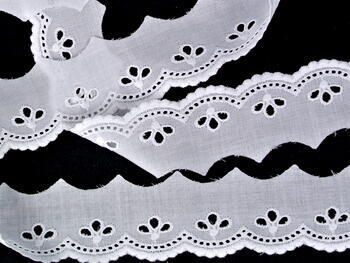 Embroidery lace No. 65010 white | 9,2 m - 3