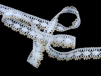 Bobbin lace No. 81050 white/gold | 30 m - 3