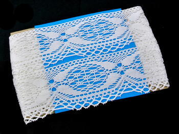 Bobbin lace No. 75057 white | 30 m - 4