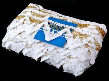 Bobbin lace No. 75221 white/gold lurex | 30 m - 4
