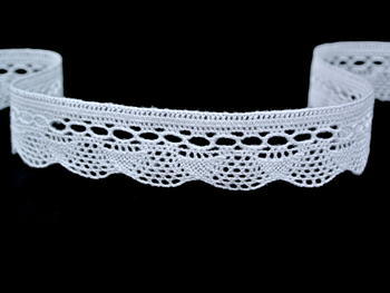 Bobbin lace No. 82216 white | 30 m - 4